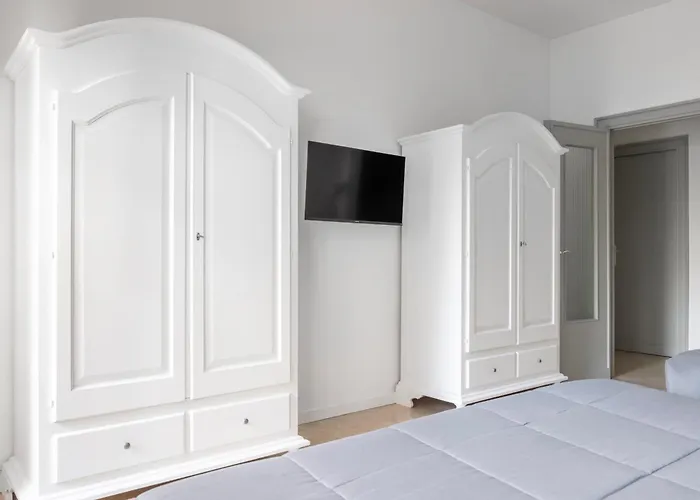 Vatican Modern Family - 3 Bedroom